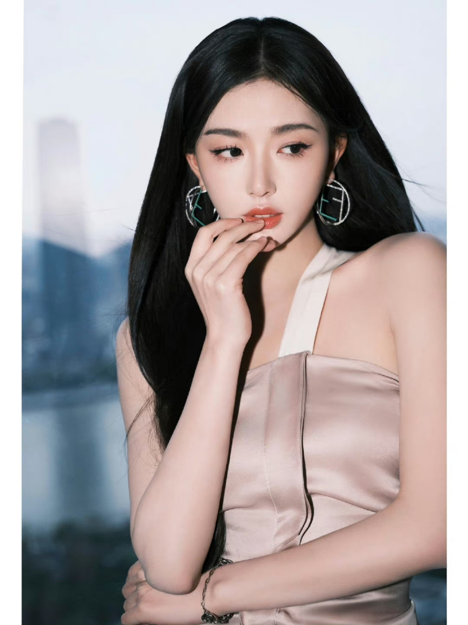 孔雪儿美照,美艳动人!#养眼美女