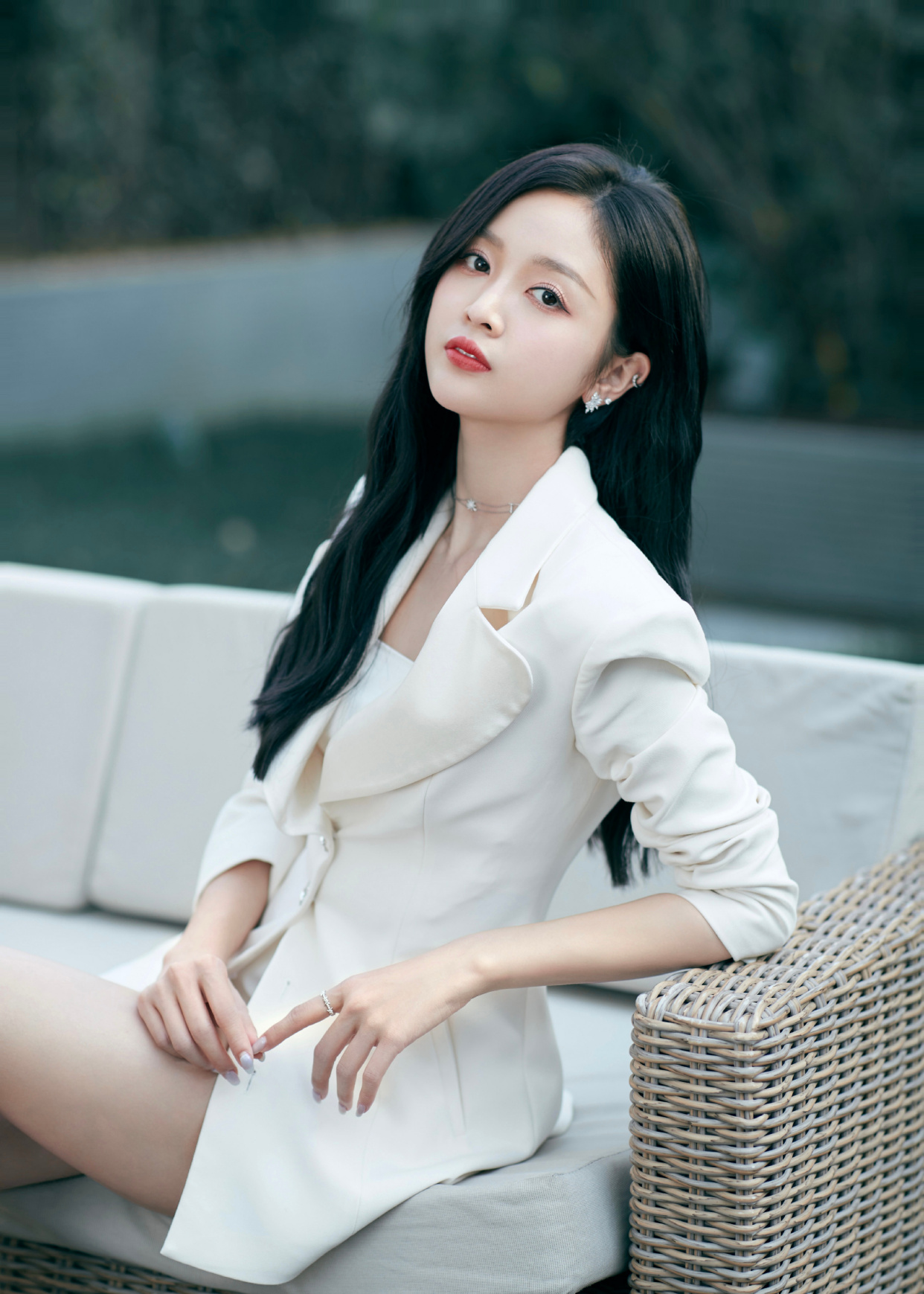 "美少女"吴宣仪:甜美迷人,清纯靓丽