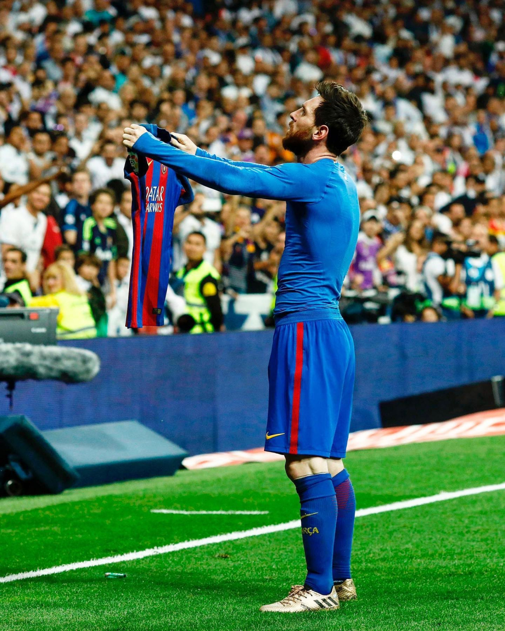 梅西职业生涯的经典时刻,你最喜欢他哪个瞬间呢?