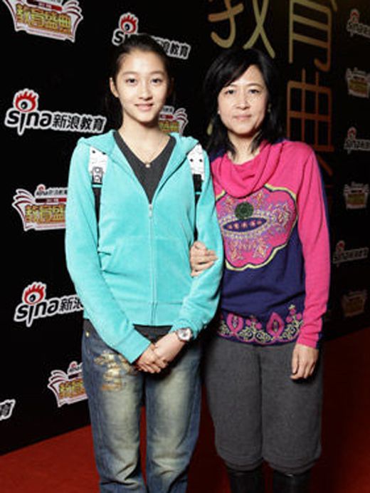 李君
