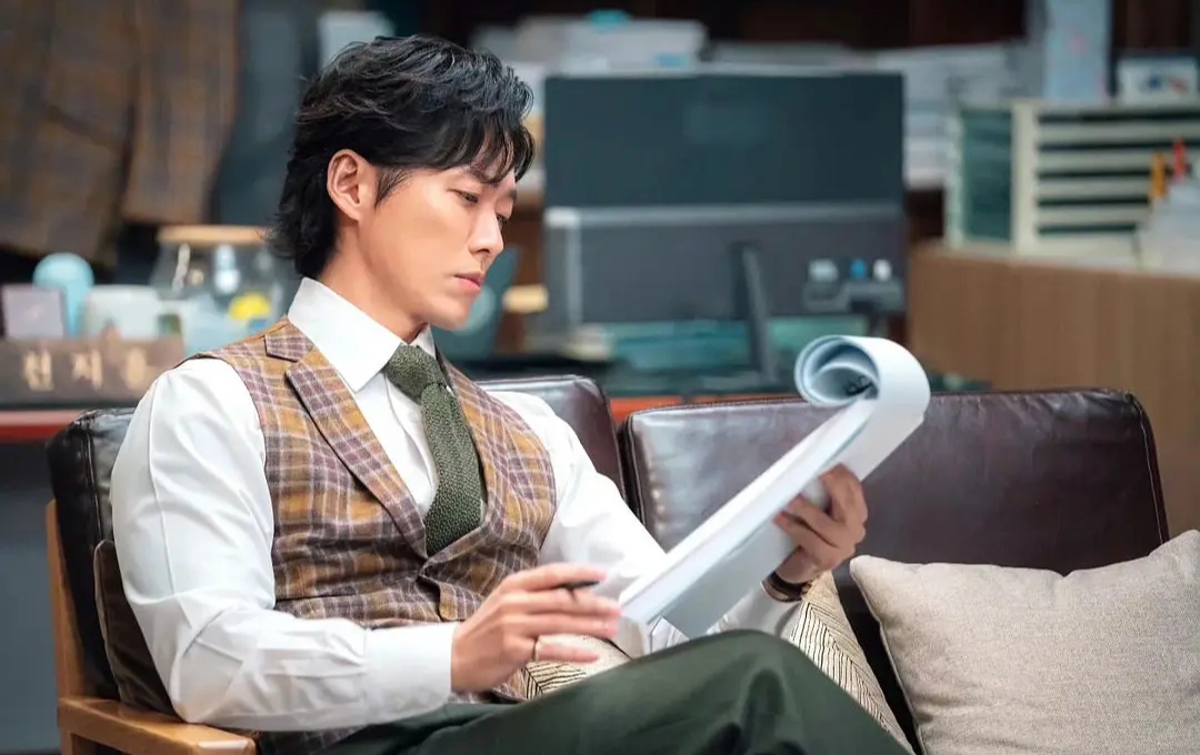 最新韩剧《千元律师》:大叔男神南宫珉帅气来袭