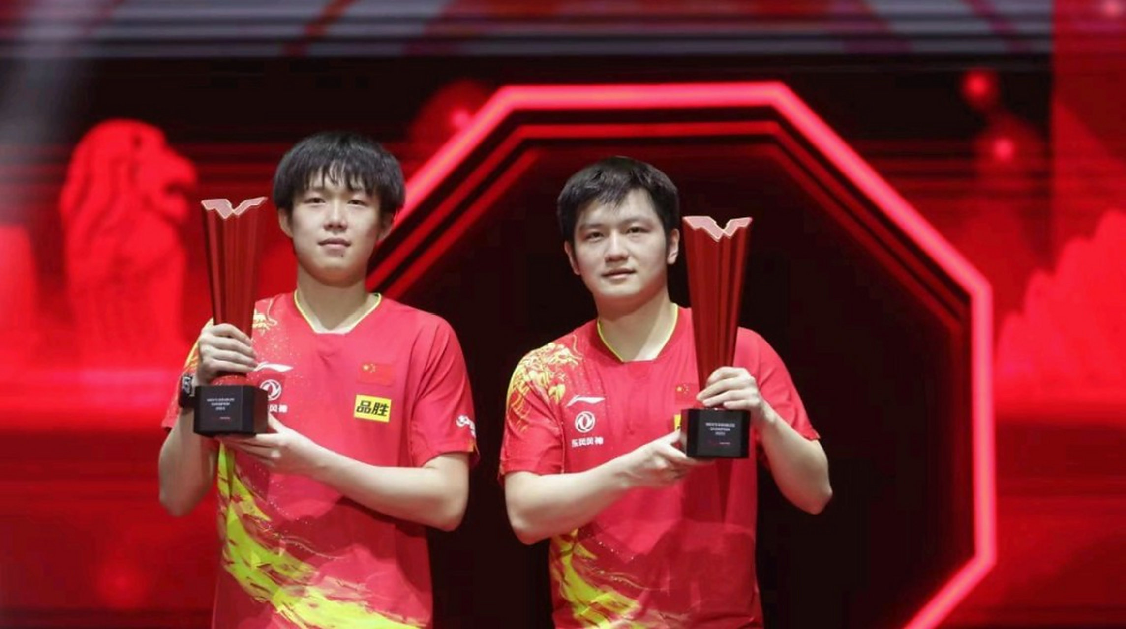 年以来,世乒赛男双组合冠军获得者统计,具体如下: 2011年鹿特丹世乒赛