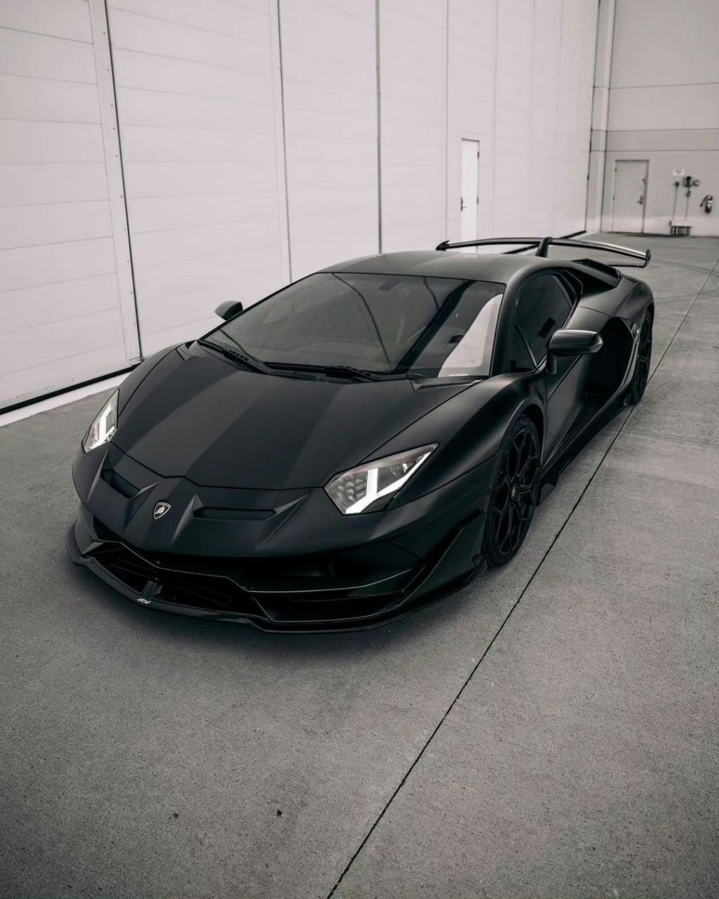 兰博基尼aventador svj