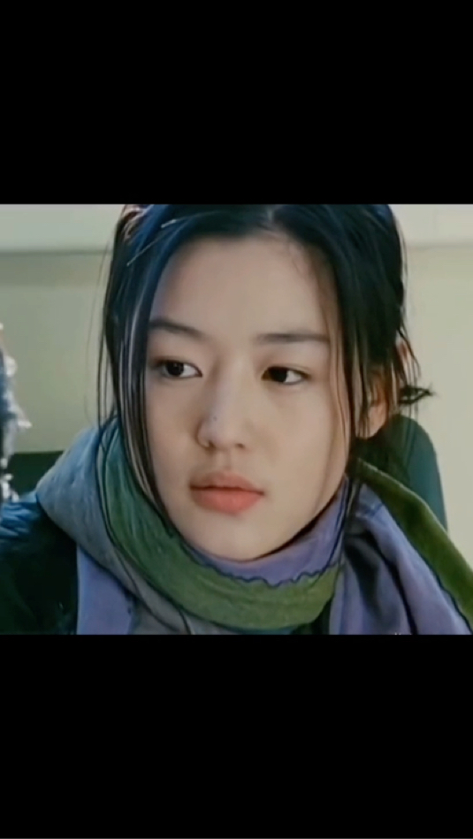 这部电影里的全智贤太美了,如雏菊一样美好清新,可惜结局太悲了!