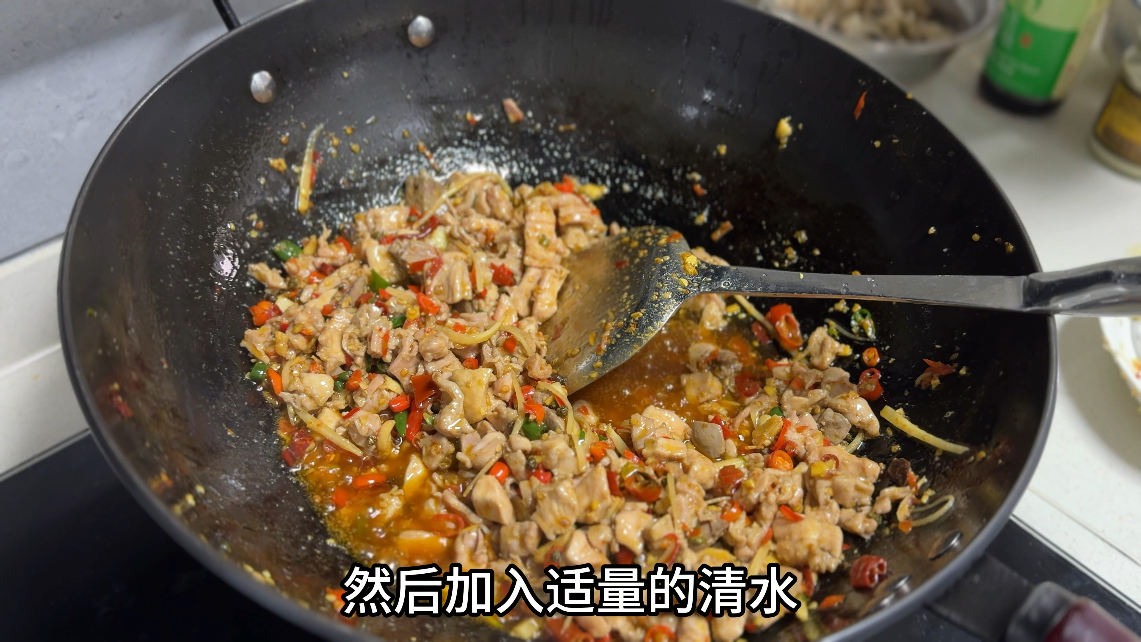 口蘑鲜锅兔的家常做法,兔肉细嫩不柴没腥味