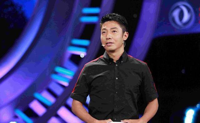 笑惨了!撒贝宁评论区也成了"重灾区",各种令人捧腹的神评