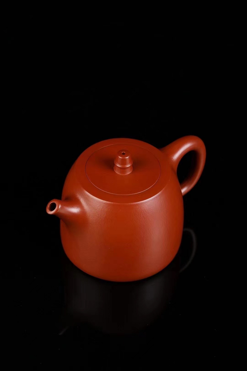 全手工【汉铎壶】 210cc,泥料采用老料小煤窑朱泥 发色接近大红袍