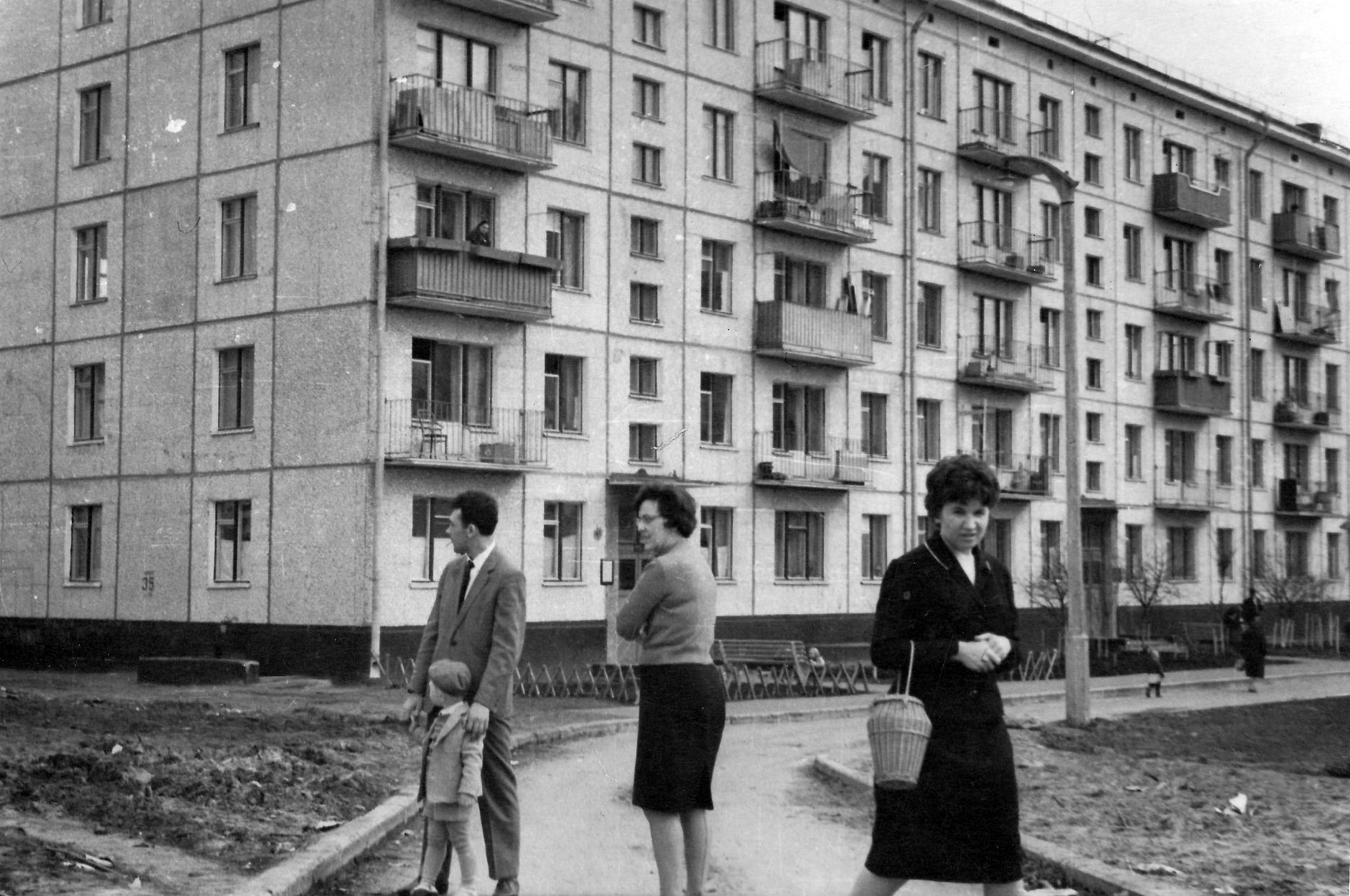 二战结束后苏联居民住房问题凸显,赫鲁晓夫楼立刻解决问题