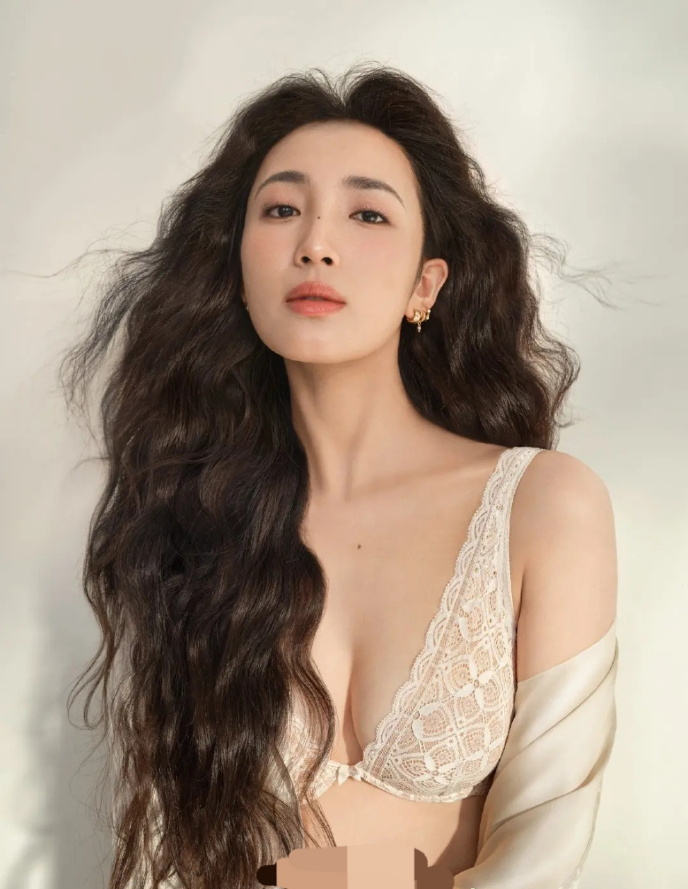 王子璇内衣代言照片,让人心动的女孩#娱乐最前沿