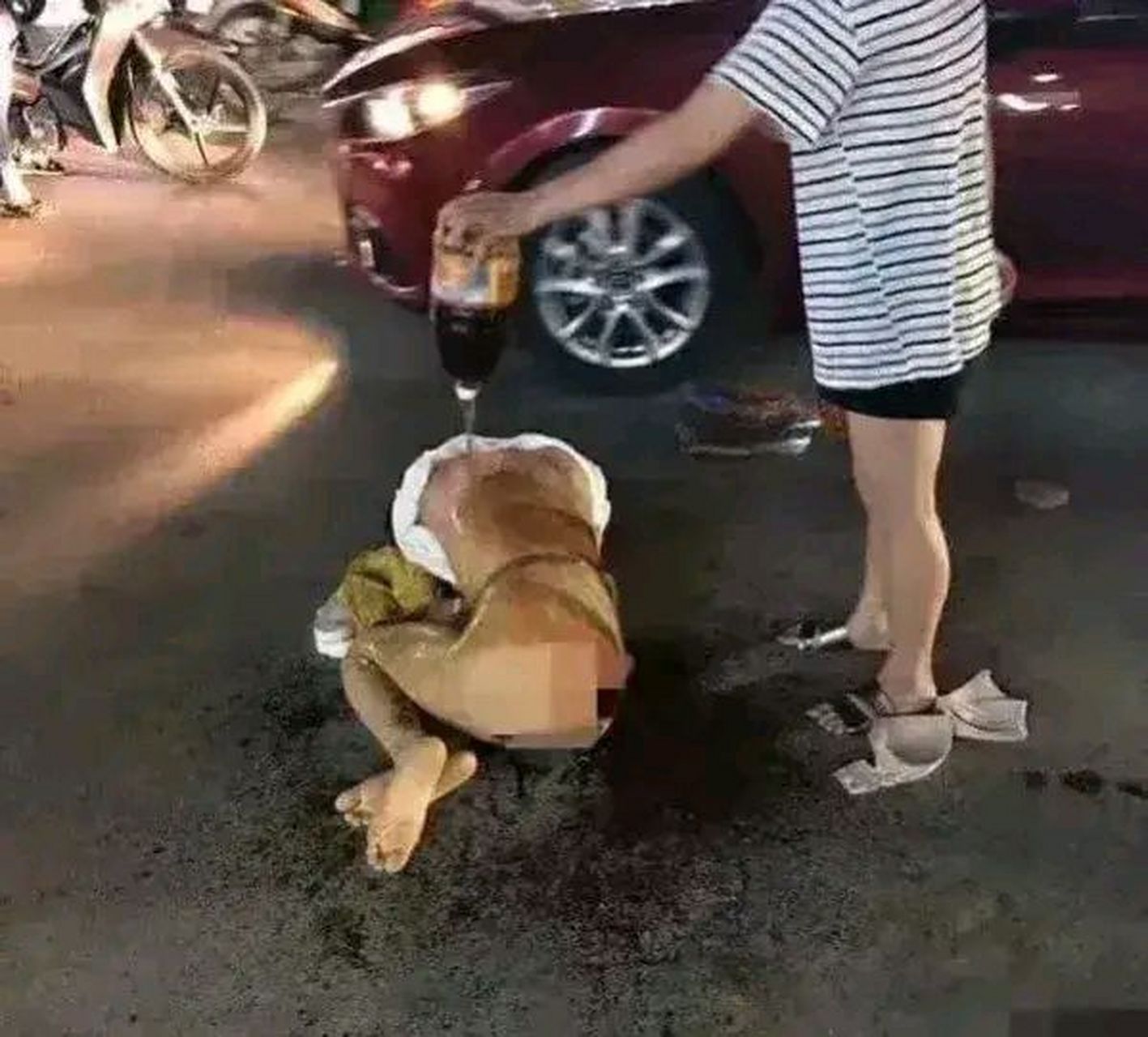 这一则原配暴打小三的做法,真的让人震惊!