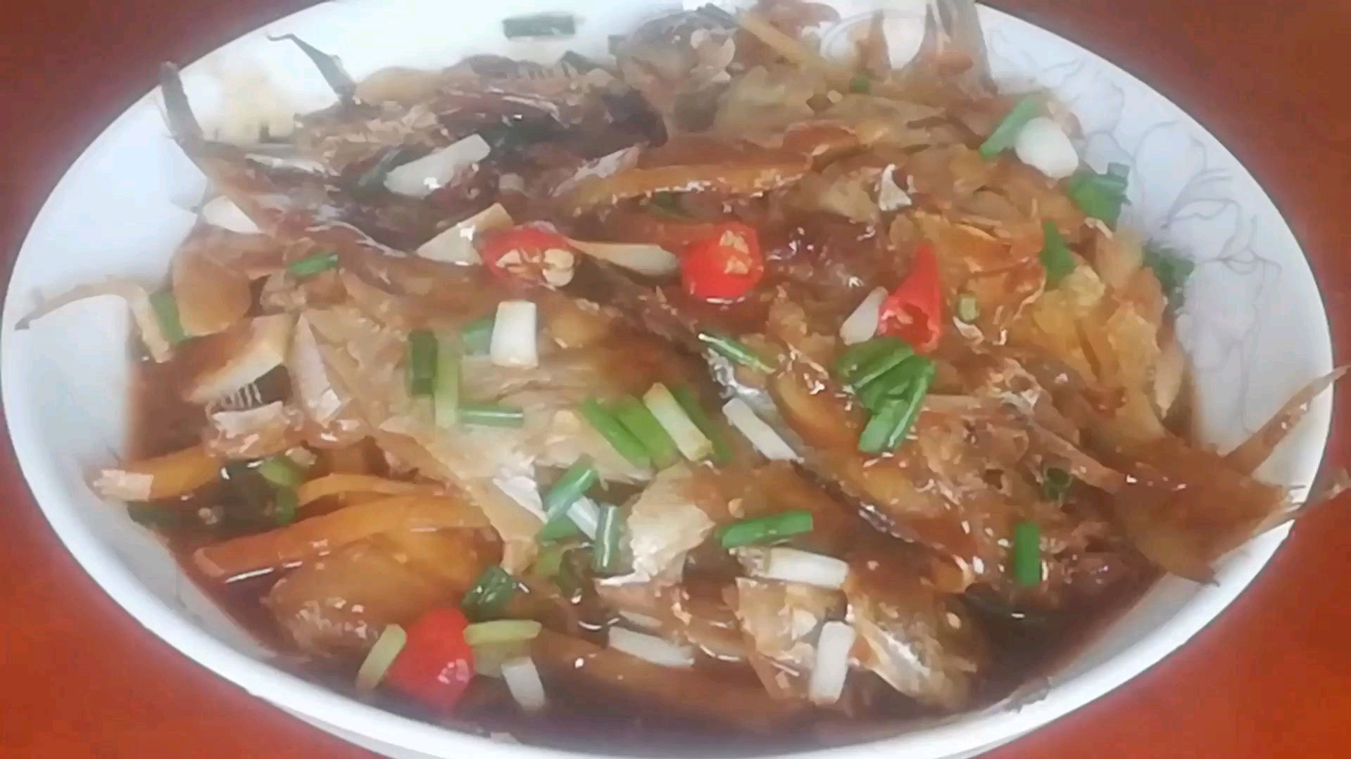 绍兴人家常鲳鳊鱼烧法,鲜嫩入味营养美味,多吃可以延缓衰老哦