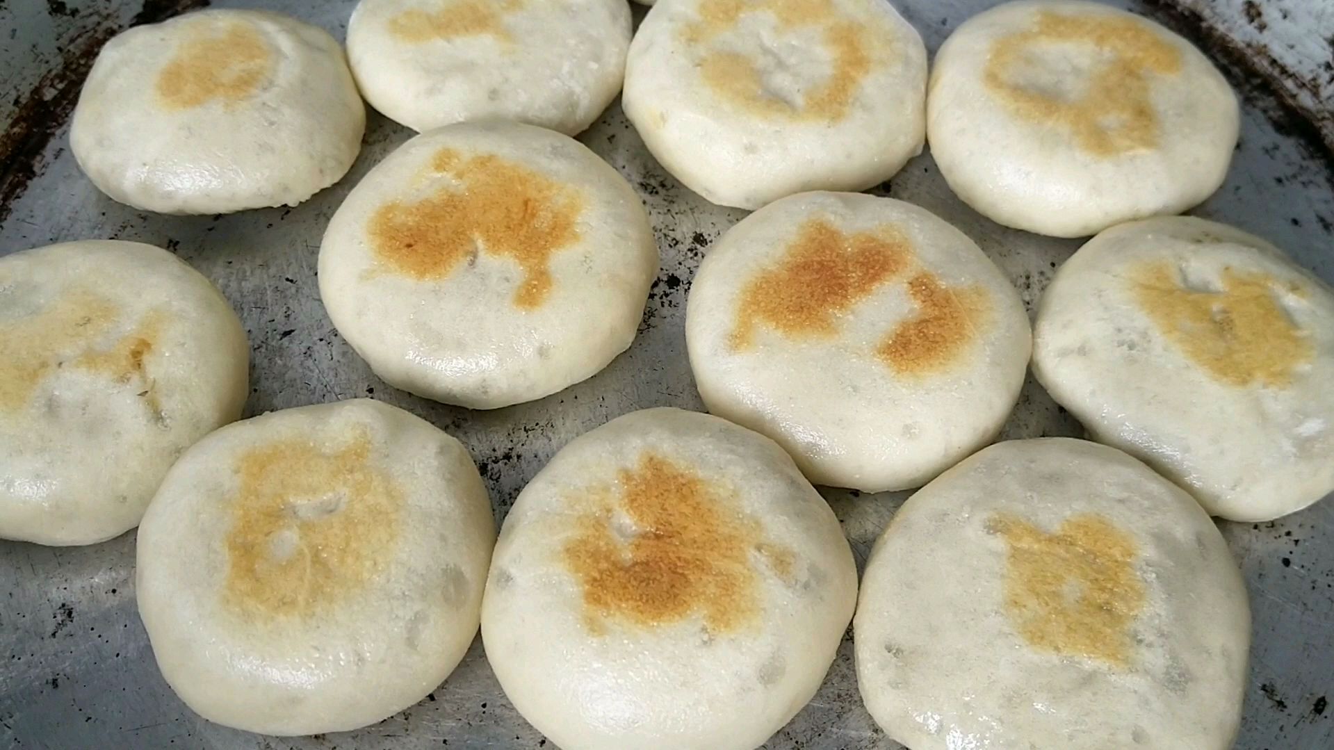 绿豆饼的家常做法,从豆沙到饼的制作方法详细讲解,做法非常简单