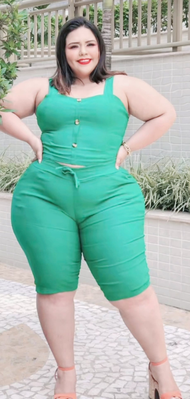 美女超模大码超模欧美#性感好身材# @百度动态