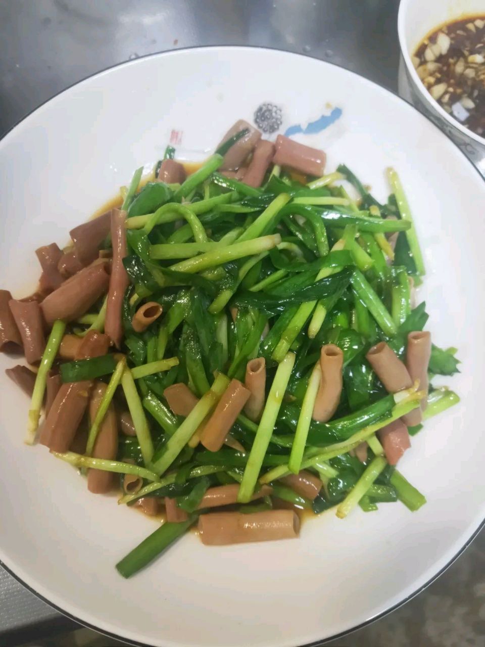 我的家乡味# 海肠炒韭菜!海肠,相信很多沿海的家人们都吃过吧!