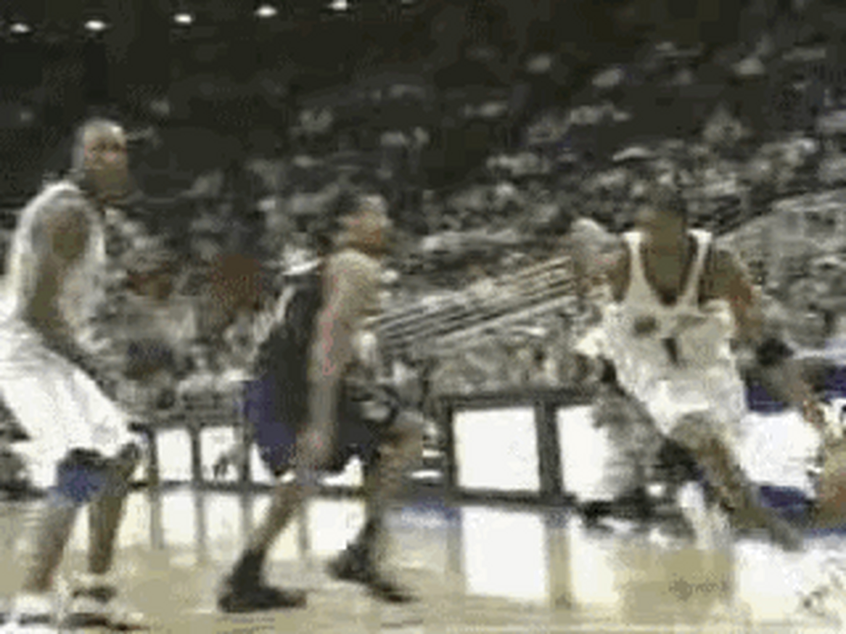 篮球场上消失的舞步——南斯拉夫步.