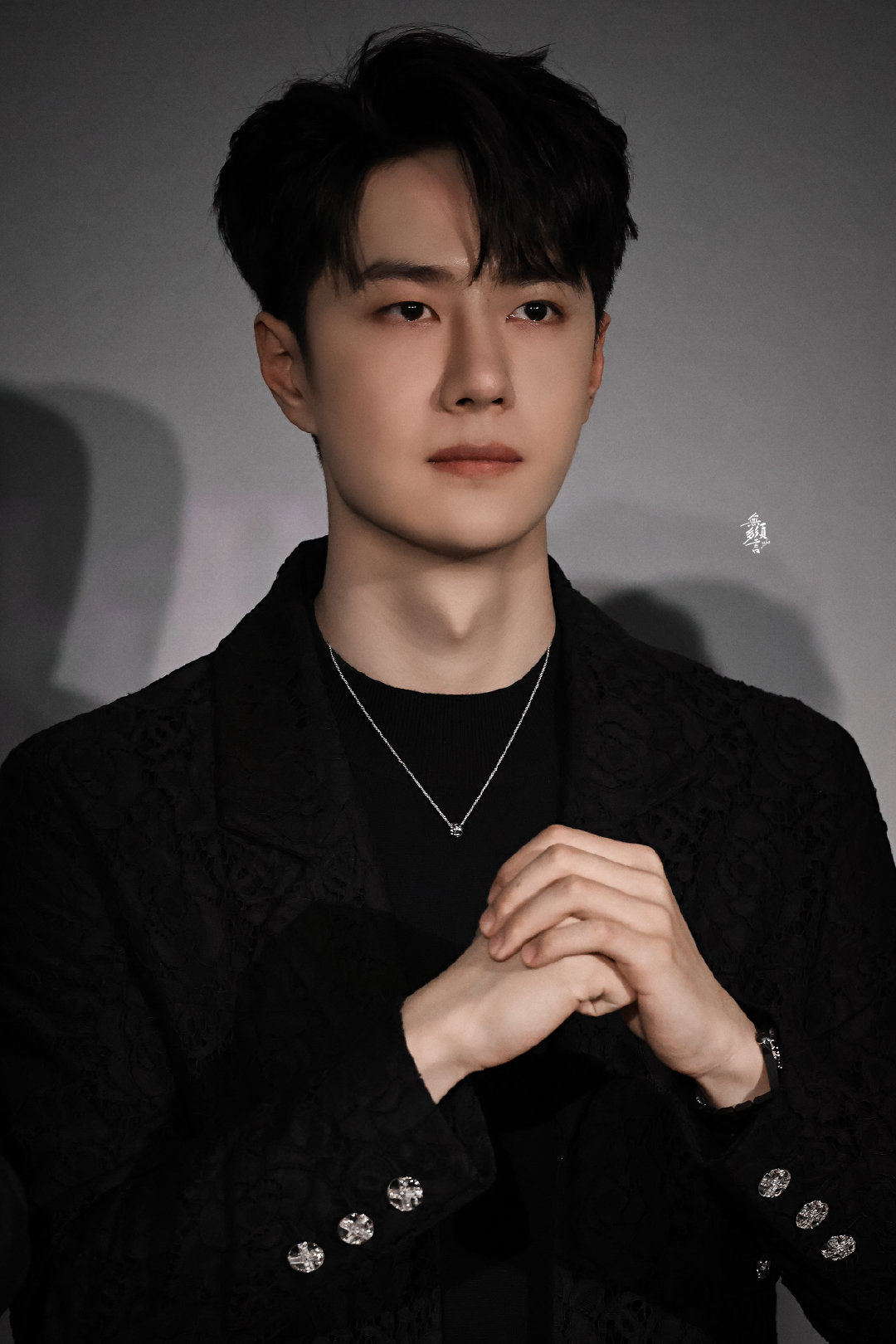 王一博是单眼皮还是双眼皮