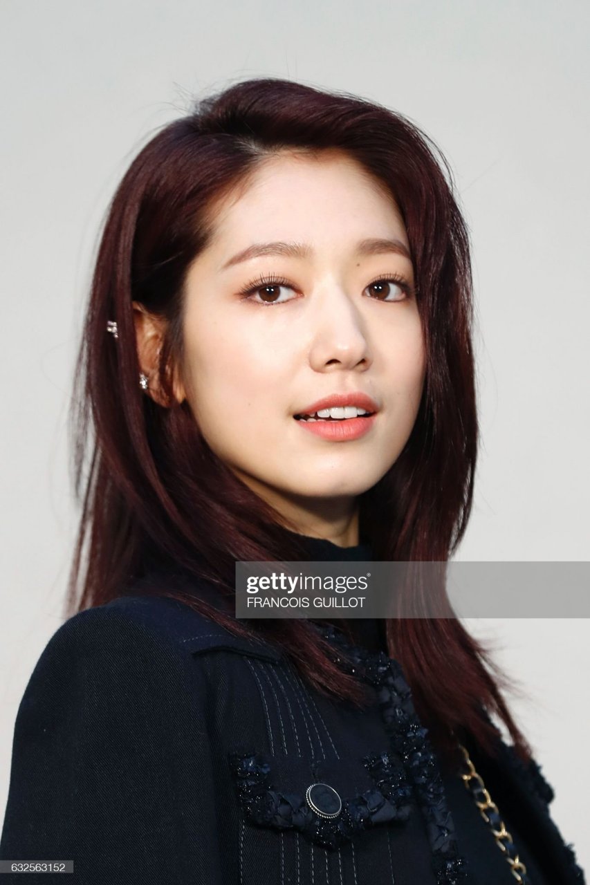 朴信惠的脸一点都不挂肉(我也是这样的脸