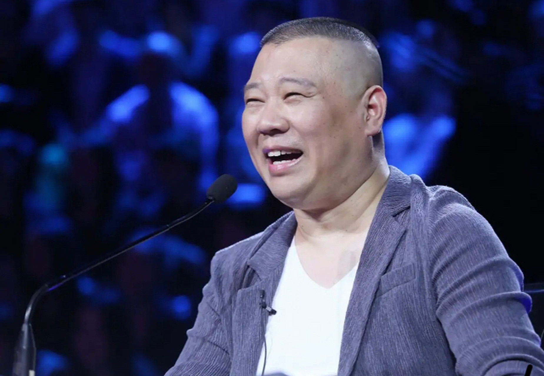 4月17日,中国著名相声演员郭德纲近日在社交媒体上发出了一条让人惊喜