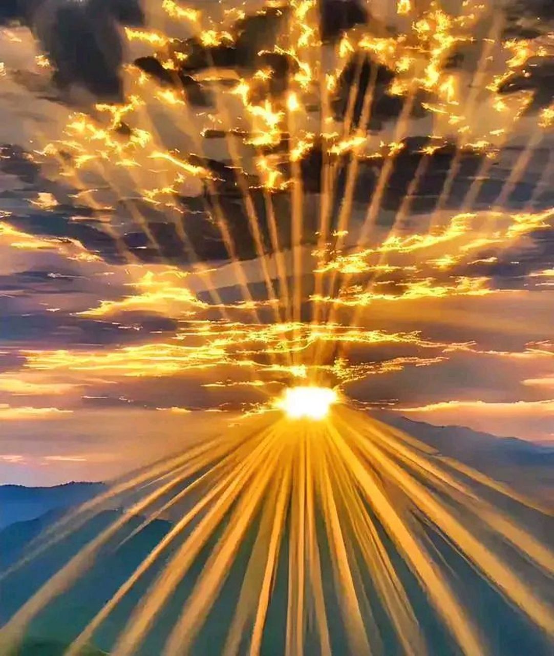 光芒万丈. 红日初升,其道大光.#旅行