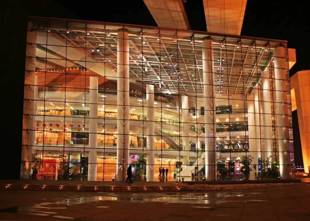 谱写新时代华章 奏响魅力新武汉琴台大剧院与江城相遇十五年