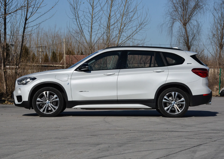 预算30万,宝马x1,奔驰gla,奥迪q3,bba三选一,哪个更牛?