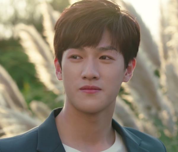 从《嘉南传》到《余生》,李昀锐真的太帅了,演得也很好