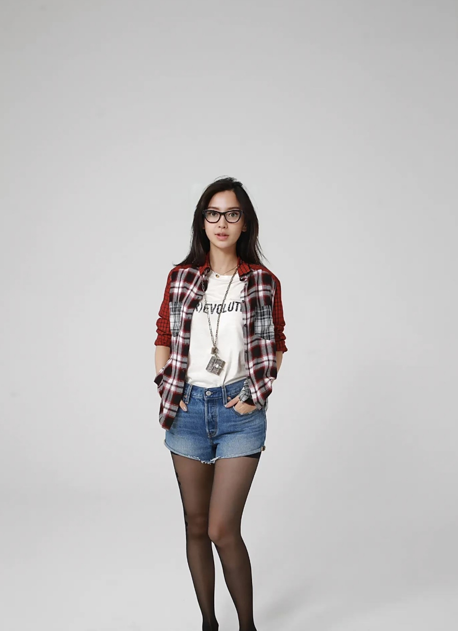 很少见到杨颖穿黑色丝袜装#杨颖