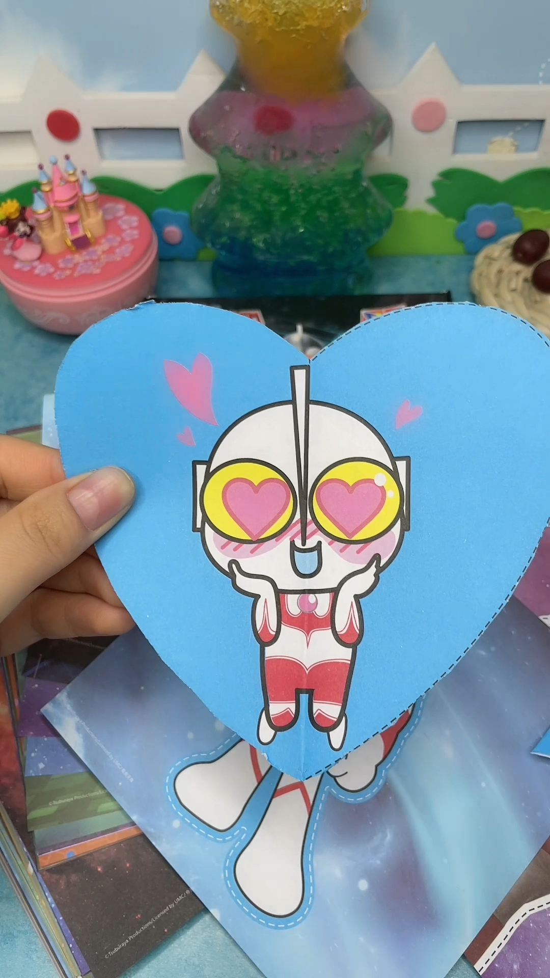 奥特曼剪纸来了