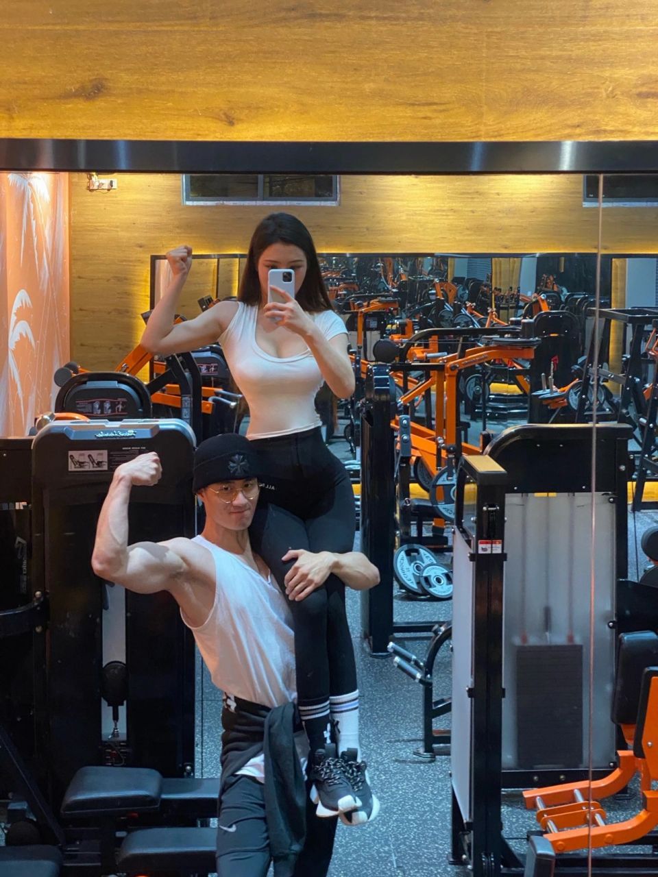 猛男猛女一起健身真的太帅了