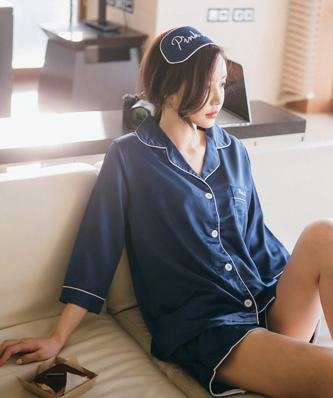 孙允珠,深蓝色冰丝睡衣穿搭,娇嫩诱人 #热ai生活季# #ai潮流种草季