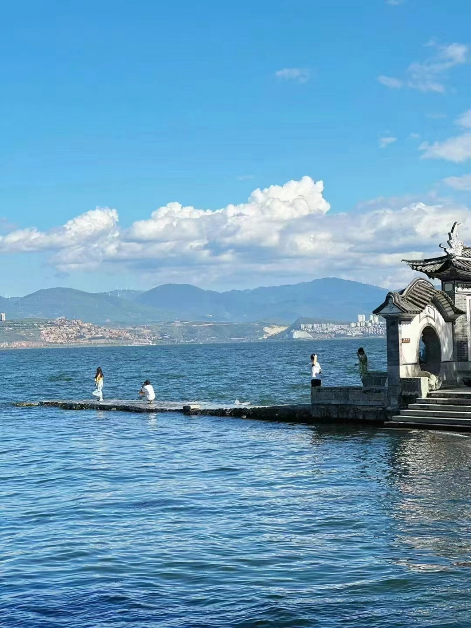 大理龙龛码头,其实这里还是蛮好拍的 就是得排队 好多网红打卡点都要