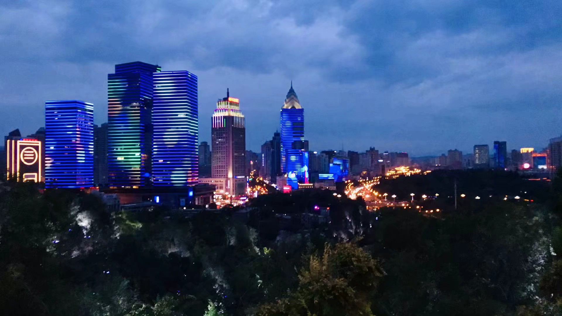 乌鲁木齐夜景 壁纸图片