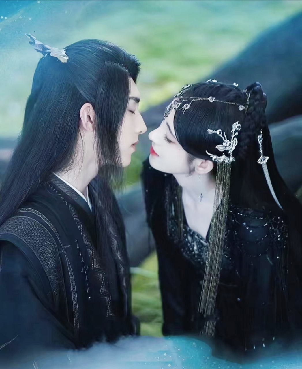 你难道从头到尾对我就没有过真心吗?#鞠婧祎# #电视剧花戎