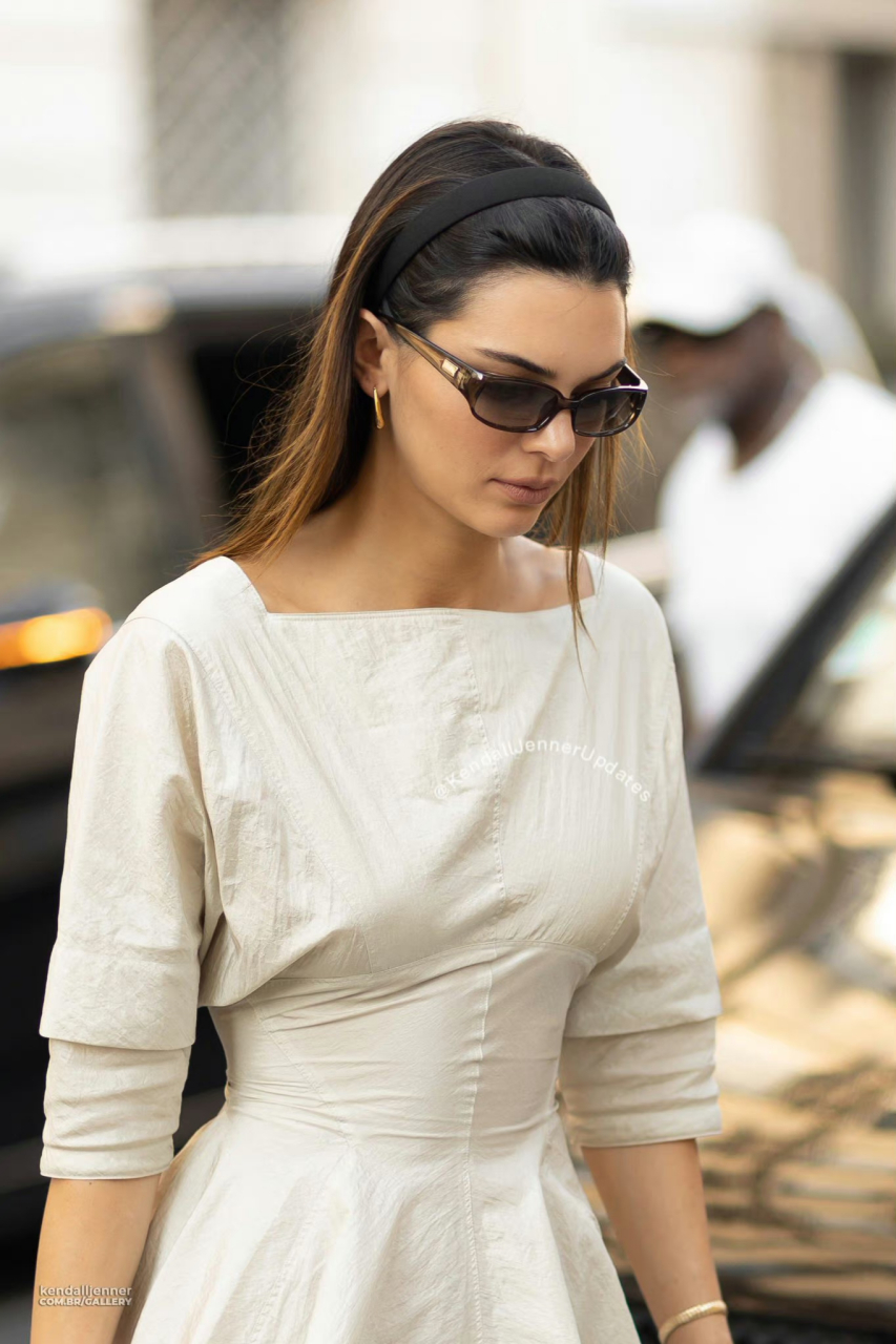 肯豆kendall jenner在巴黎外出街拍