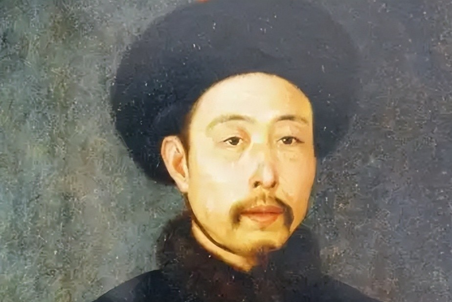 按照清朝宗室族谱取名为弘曕,作为雍正帝最小的儿子弘曕自幼备受宠爱.
