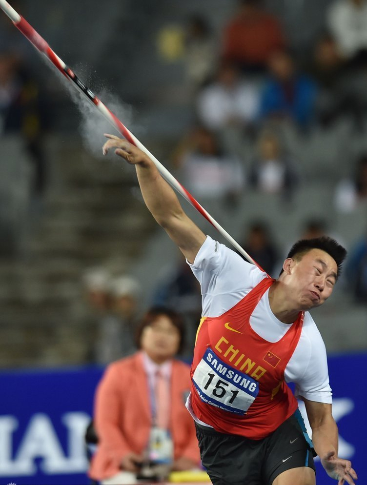 面对日本选手的高分和队友的失误,中国选手赵庆刚血脉苏醒5-度小视