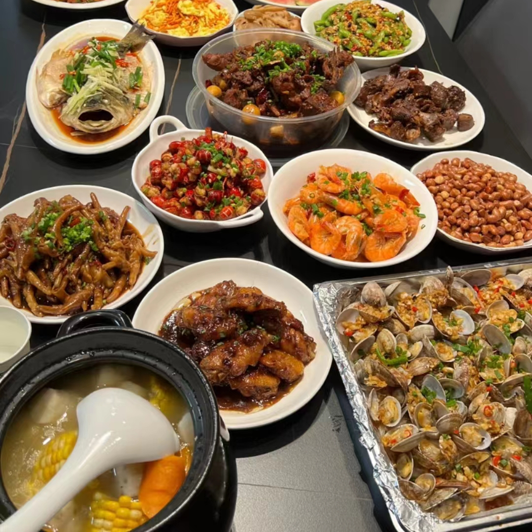 女子初次去男友家,婆婆做一桌子菜招待,对方:30万彩礼不要了