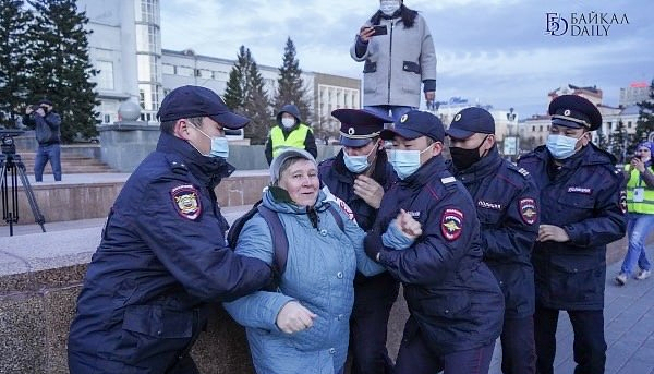 俄烏之戰:北歐五國力挺烏克蘭,大鵝再次轟炸居民區,致敬英雄!