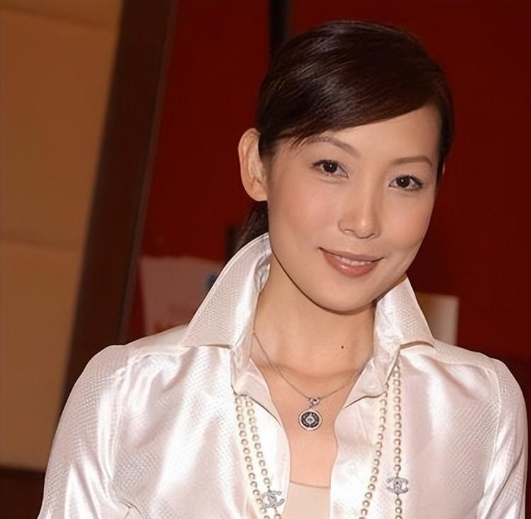 tvb剧里总演美人却让人get不到美貌的5位港星港圈审美成谜