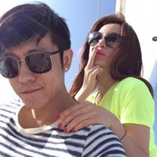 回顾亲妈是导演,干妈是导演,20年都捧不红他,却在娶妻