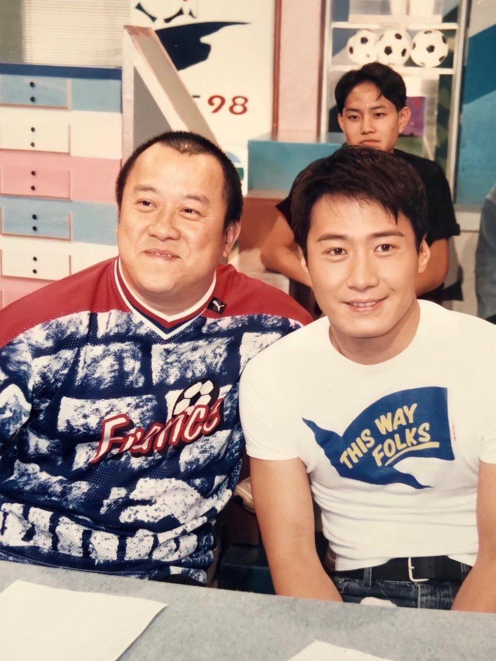 黎明,低调投身慈善,最早拿到联合国护照的华人