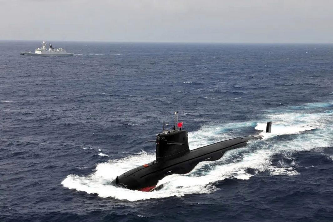 1994年中美黄海对峙,091核潜艇遭遇美军7次模拟打击,被困72小时