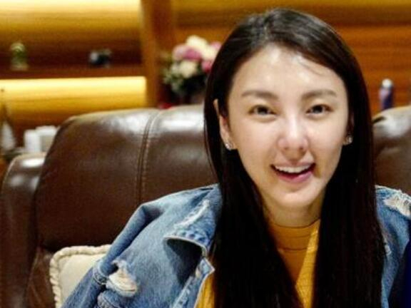 张雨绮回应整容放素颜照,无滤镜加持颜值也在线!这才是真御姐