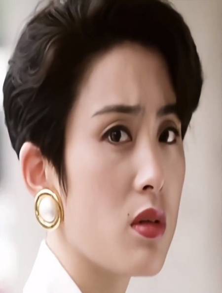 港星女神张敏,"这颜值与气质,试问谁与争锋"!-度小视