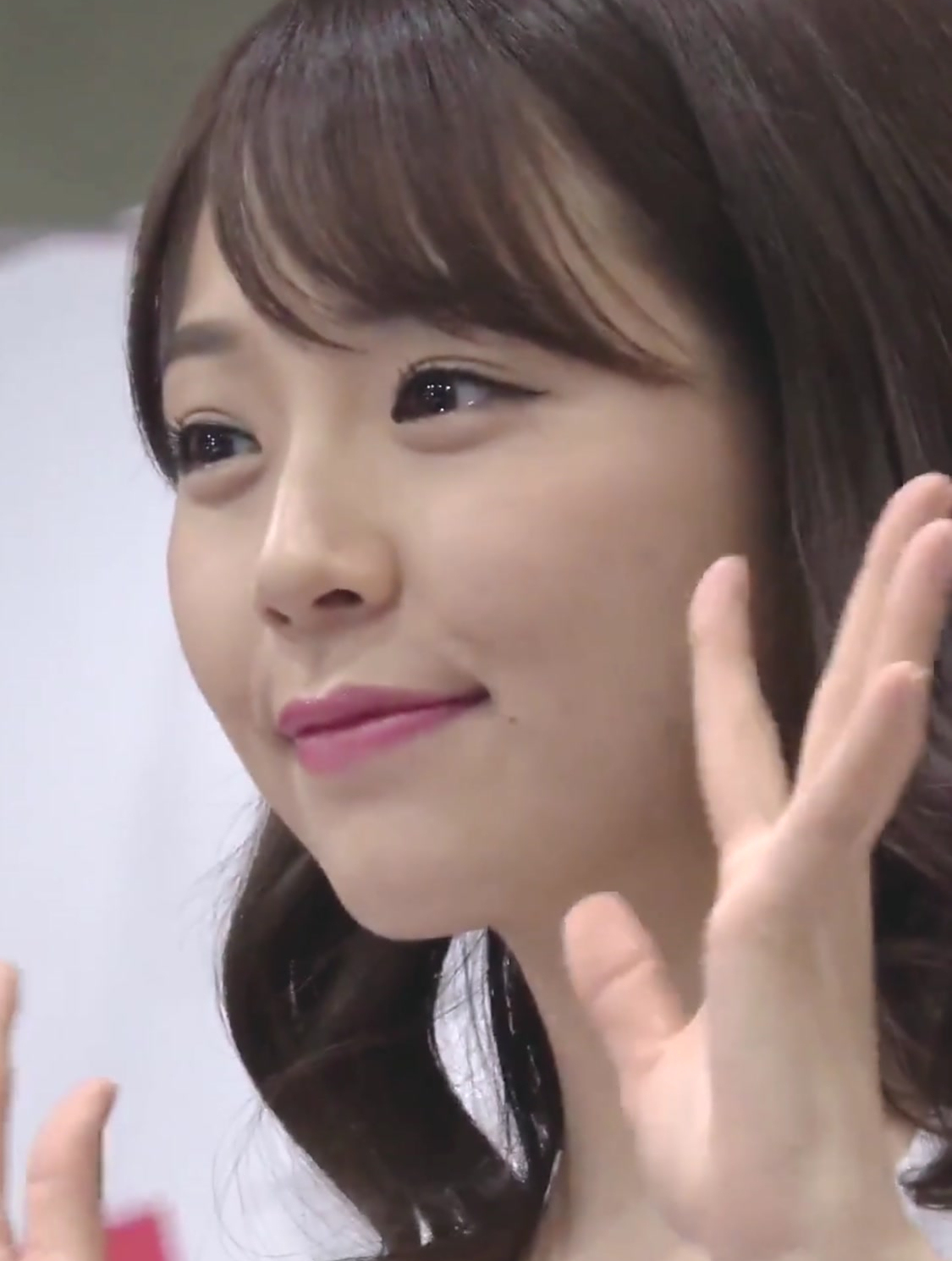 日本模特川村那月第十八弹车展上大秀曼妙身姿魅力四射