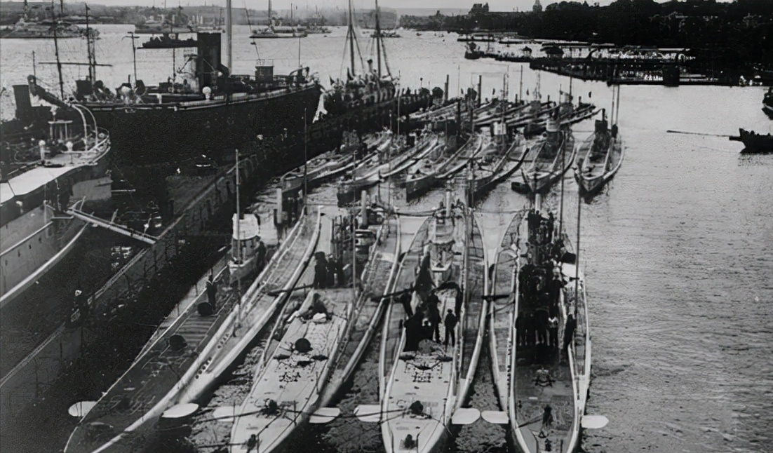 巨舰时代的最后巅峰:日德兰大海战,200多艘巨舰大炮对轰