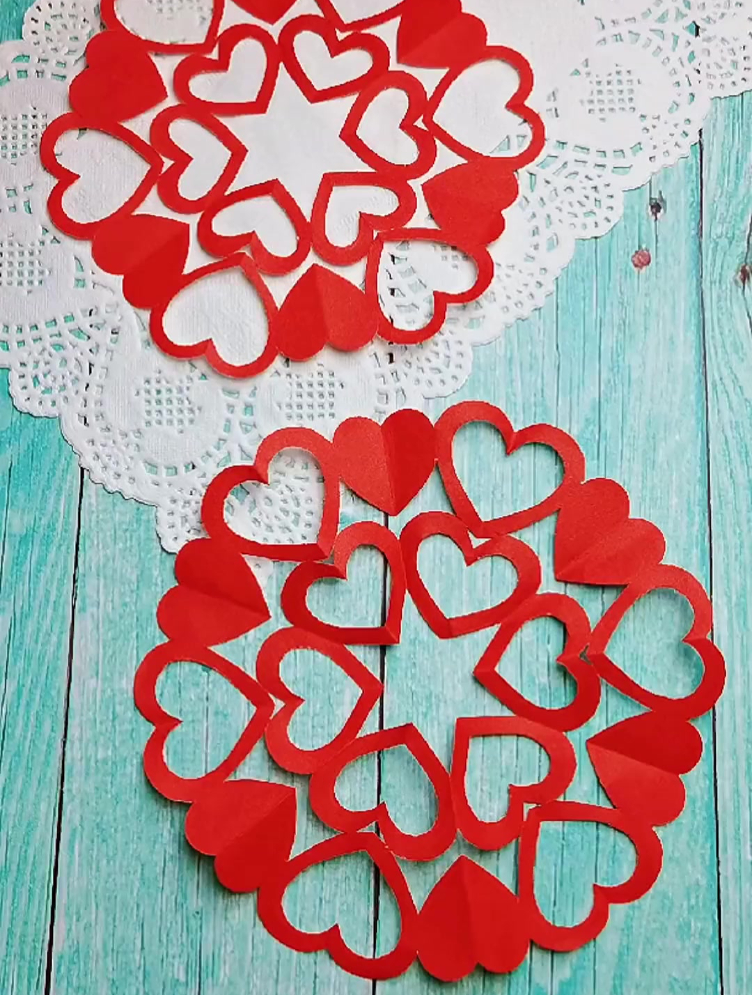 用一张正方形纸剪好看的爱心团花 超级简单哦 一看就会