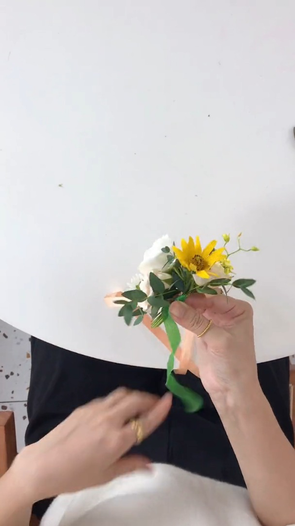 婚礼季教程又来啦新娘手腕花教程