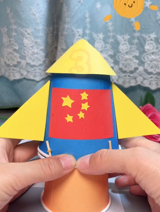 快来用纸杯做个能发射的火箭为中国航天加油