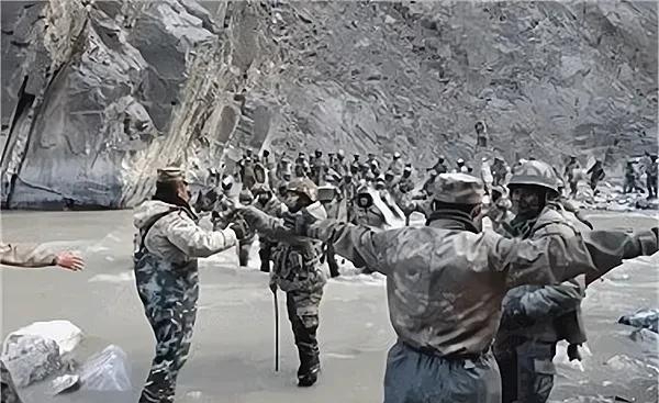 冲突是否会变成战争?做好准备,加勒万河谷冲突暴露我军一大短板